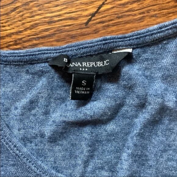 BANANA REPUBLIC Blue Gray Scoop Neck Sleeveless Blouse Size Small - Picture 9 of 9